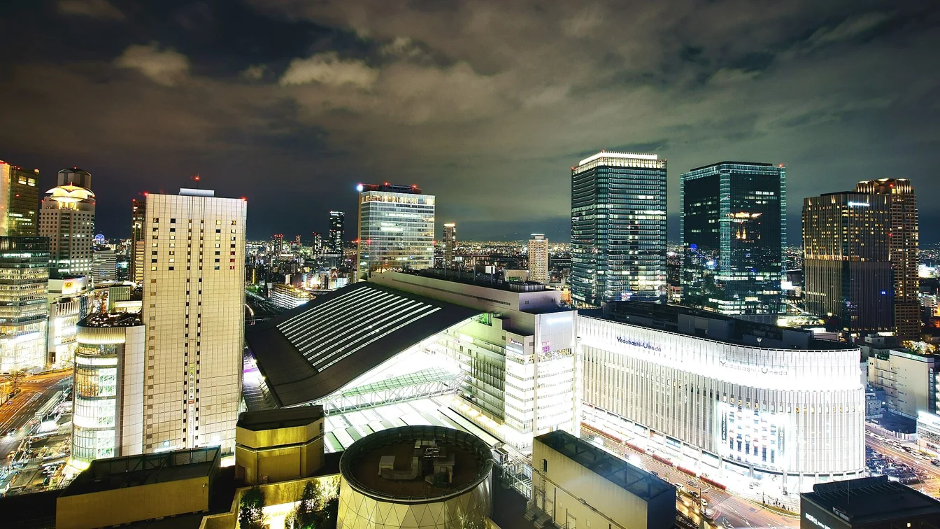 Osaka Station exterior night 2016-04-02