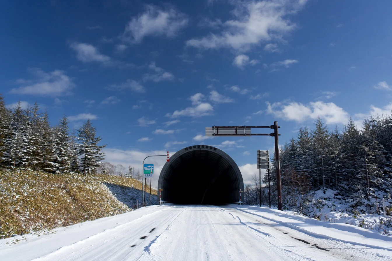 Uramashū Shelter, Hokkaido pref road route 150 between Kiyosato and Nakashibetsu